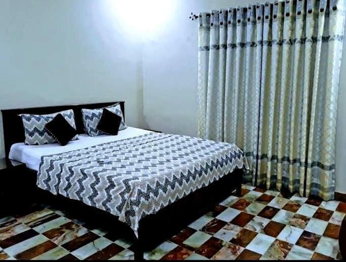Galaxy Palace Near Millennium Mall Karachi Eksteriør bilde