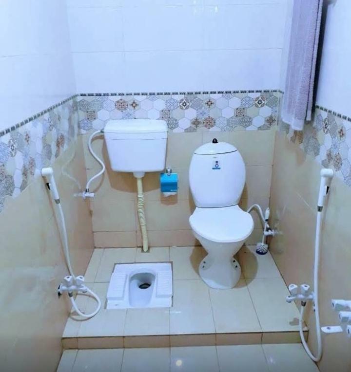 Galaxy Palace Near Millennium Mall Karachi Eksteriør bilde